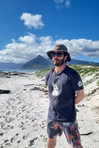 Shipwreck Brewery tshirts_White Rabbit blue_Kommetjie Life